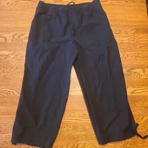 Womens Black Danskin Capri Pants Sz M Drawstring Waist Pockets Athletic Tie Leg